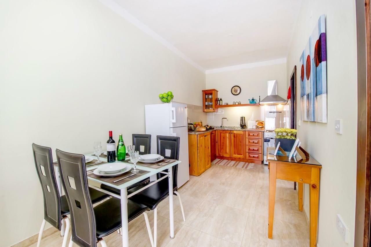 Aloha Apartments Marsalforn Ngoại thất bức ảnh