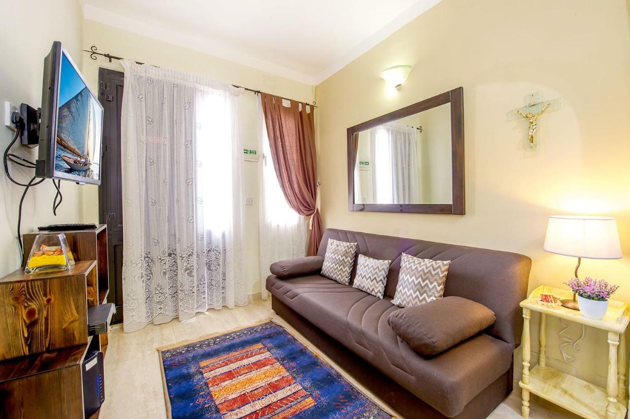 Aloha Apartments Marsalforn Ngoại thất bức ảnh